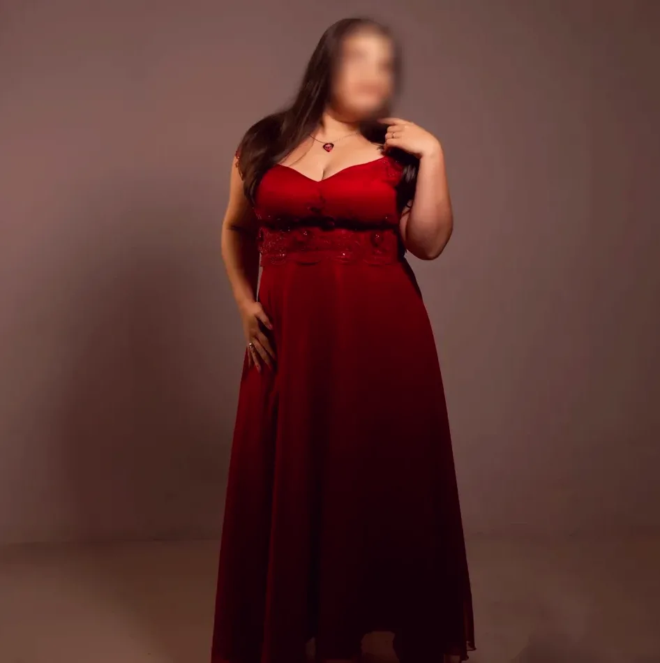 Alessandra, 32 anni