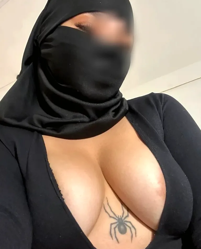 Alexandra, 22 anni