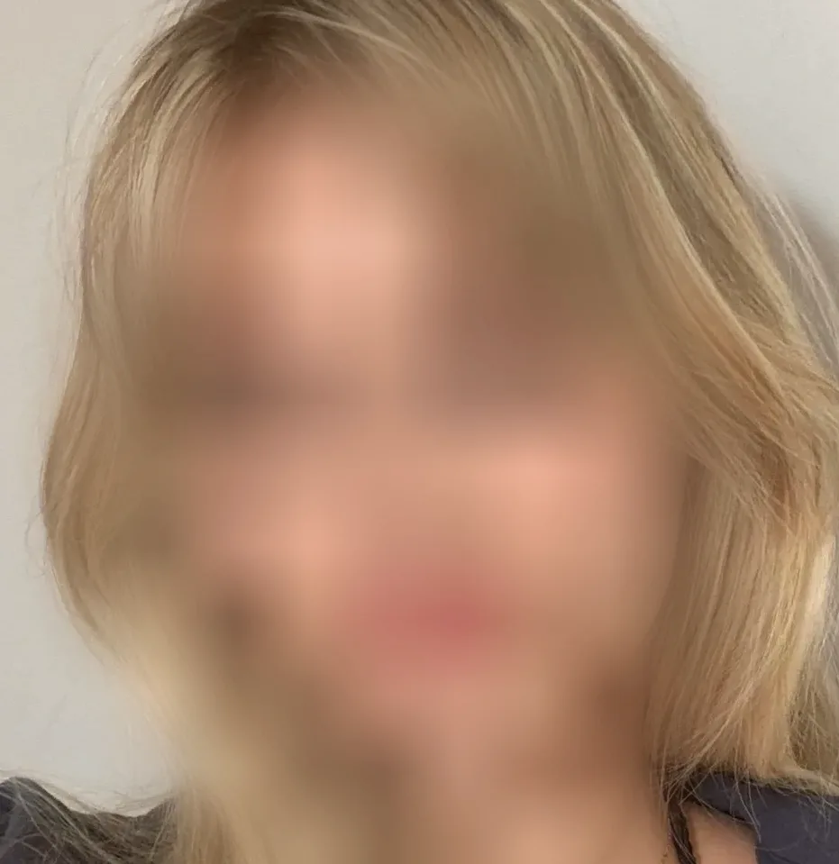 Sana, 20 anni